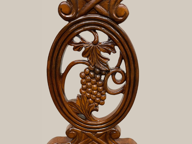 Carved-Furniture-Repair